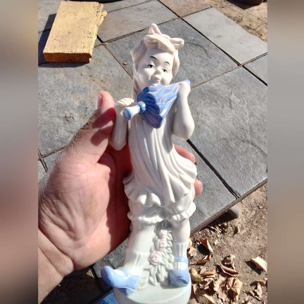 Vintage (Morrison) figurine 9"